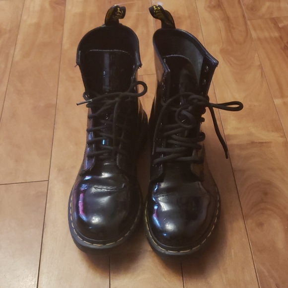 Dr. Martens Shoes - Dr.Martens boots